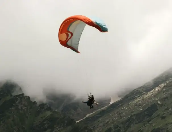 Himachal Explorer 8N/9D