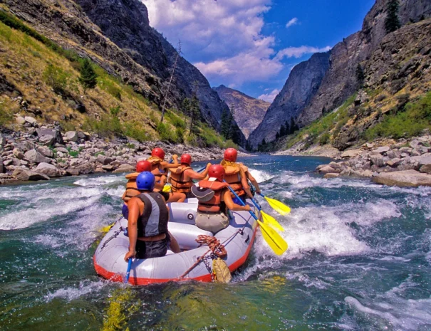 River Rafting Kullu