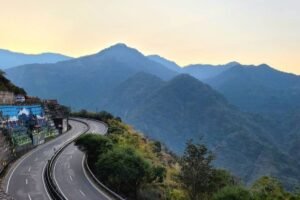 Day 1 — Delhi → Shimla | Overnight Volvo Journey